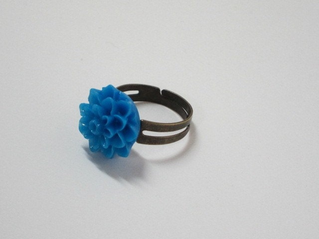 Vintage Inspired Lucite Flower Ring on Brass Adjustable Band