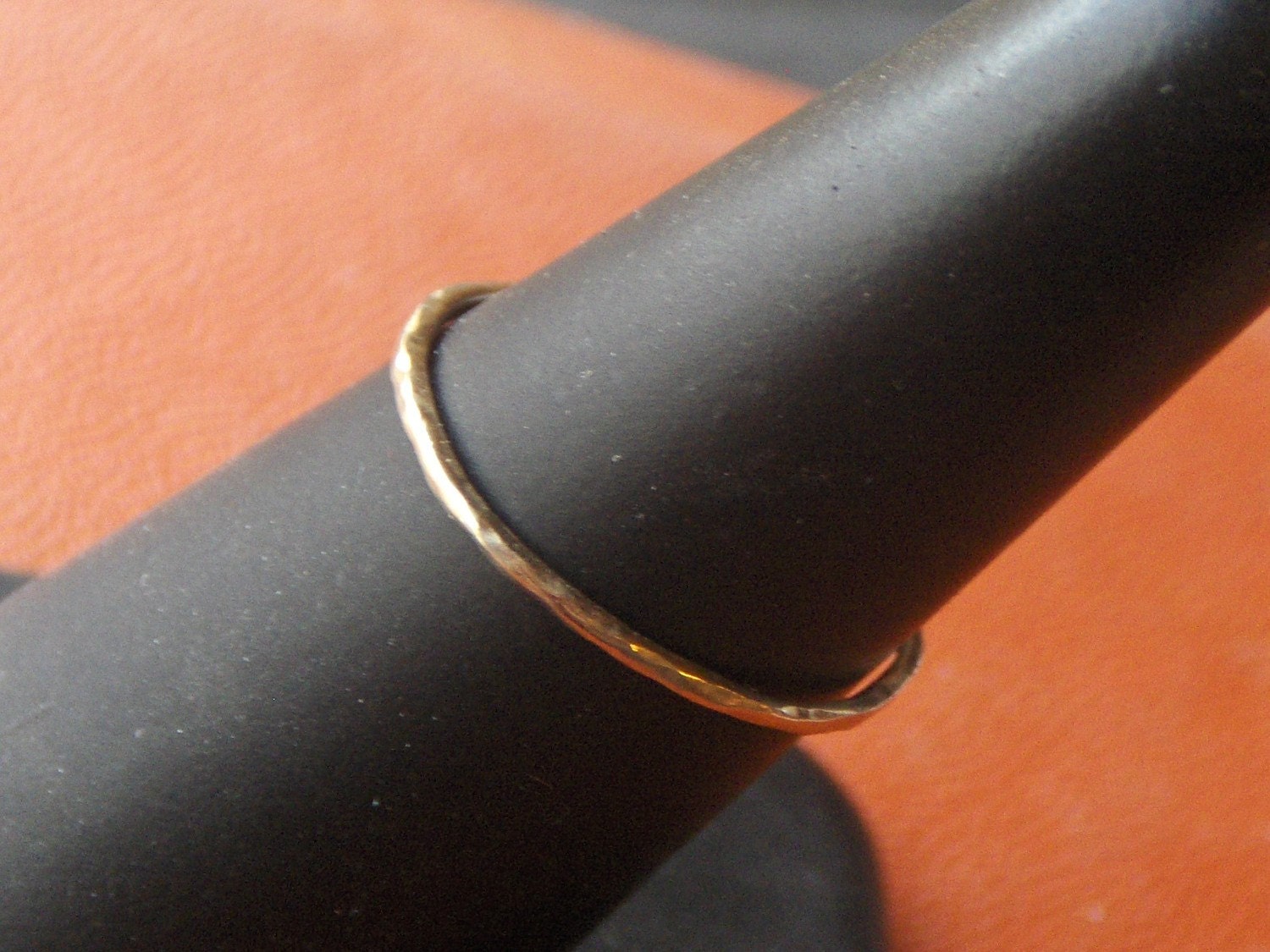 simple 10k white gold hammered stacking ring