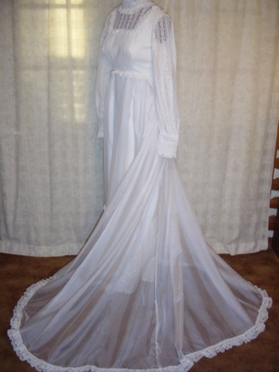 Victorian Boho Wedding Gown Lace Chiffon Taffeta Cotton High 