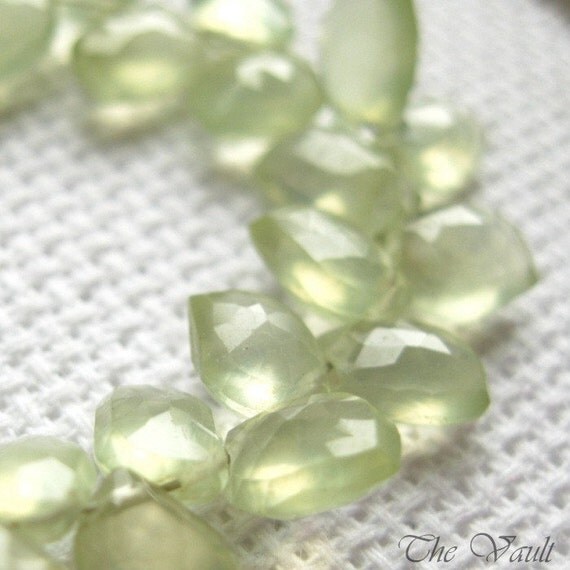Prehnite 5-11mm leaf faceted briolettes - 4 inches