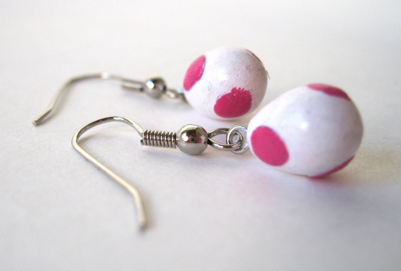 Pink Yoshi Egg Earrings, Celebrate Easter with Geekery.