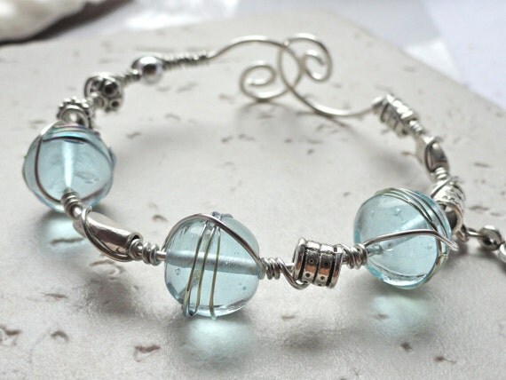 Cool Clean Water Aqua Blue Lampwork Bead Sterling Siver Bracelet