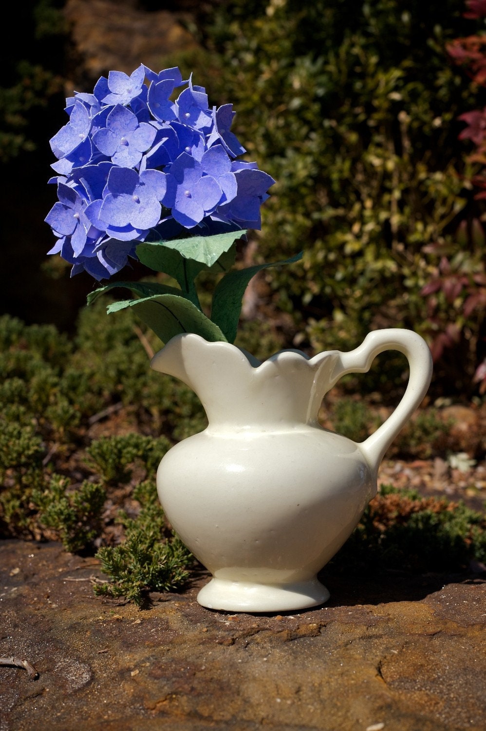 paper hydrangea, large blossoms - extraordinary hand-crafted paper flowers