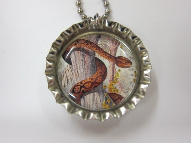 Bottlecap Necklace - Snake in a Tree