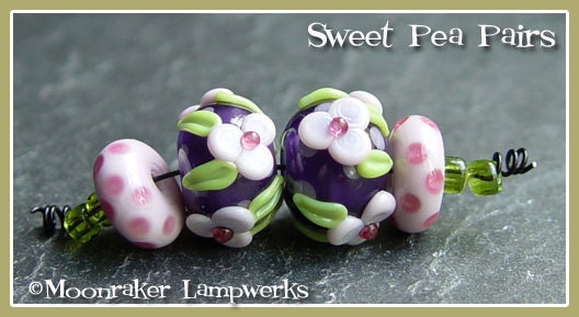 Sweet Pea Floral Pair - Lampwork Beads