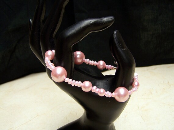 SALE - Delicate Pink Pearl Bracelet