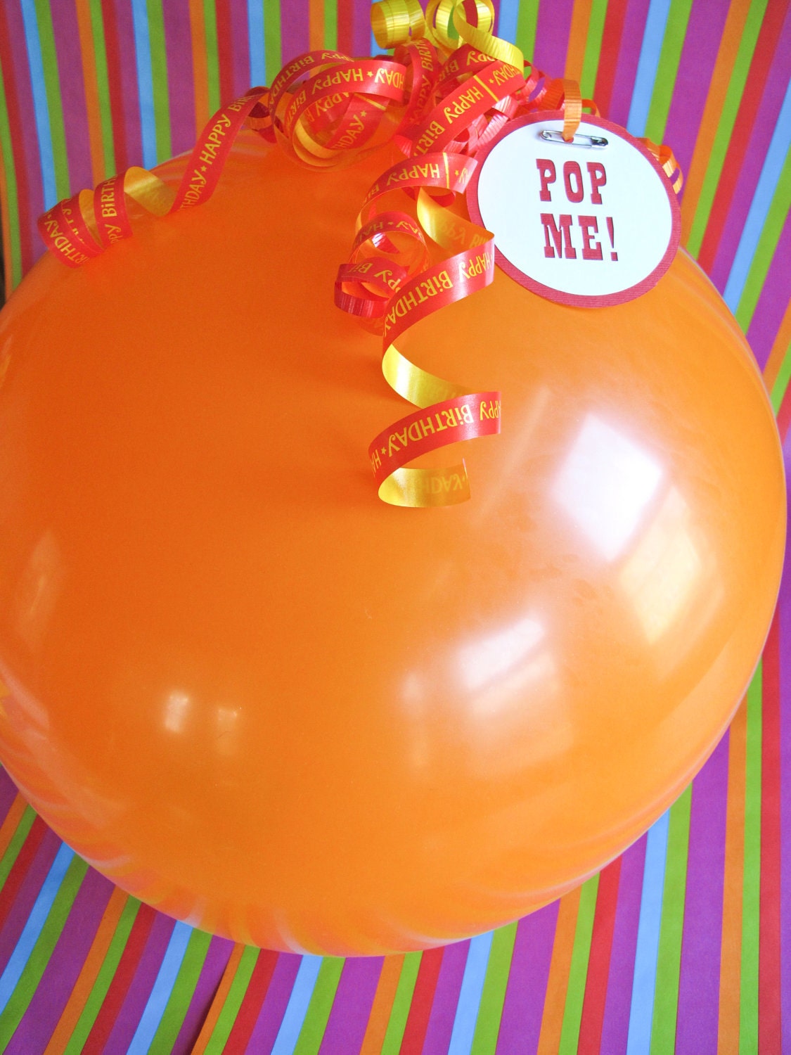 Balloon Pop Gift Wrap