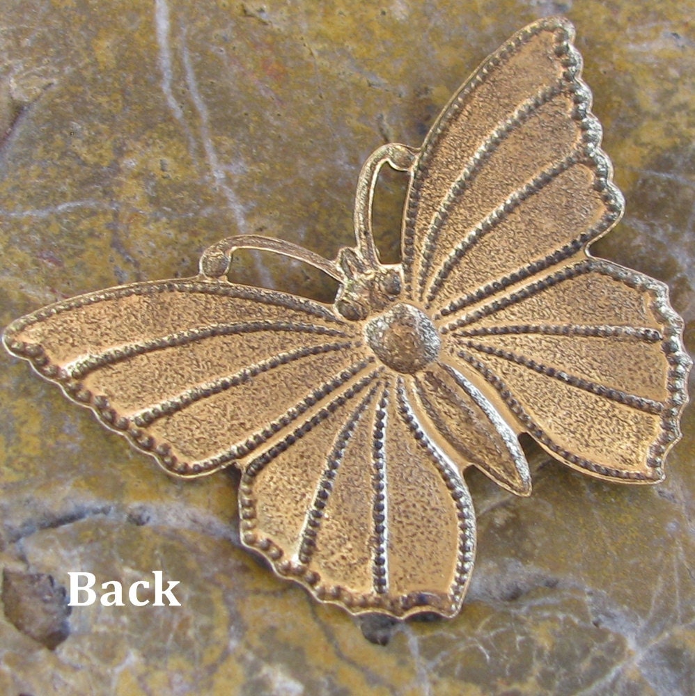 Sale - 1 New Antiqued Gold Brass Butterfly Metal Stampings Jewelry Finding Embellishment CO038