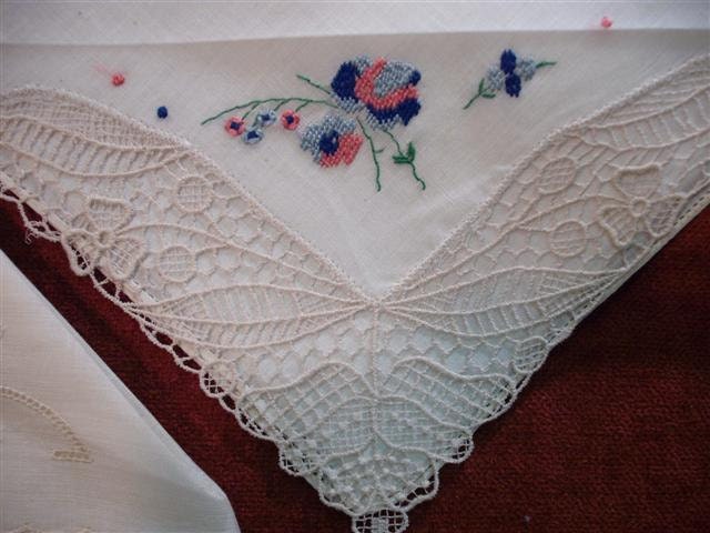 Handkerchiefs Hankies - 4 White Hankies with Needlepoint Embroidery - Hanky Panky - Group 12