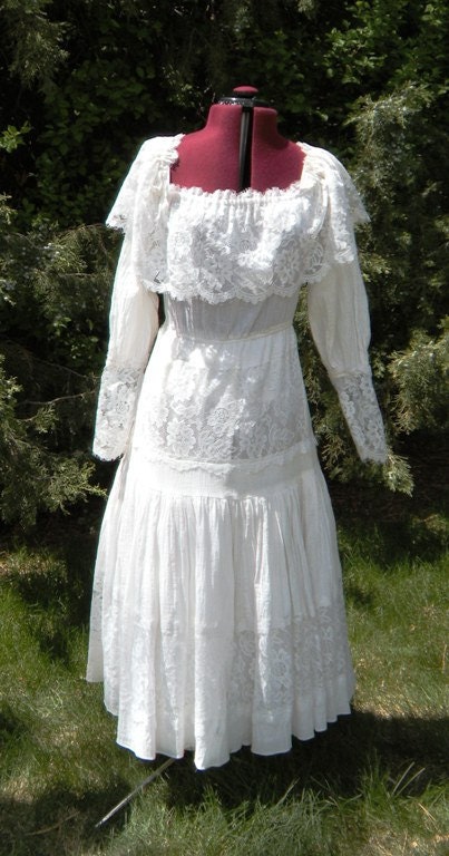 1970s Country Lace Summer Wedding Dress From LittleSuzies13