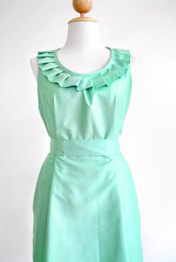 Custom fully lined pleated collar dress in mint