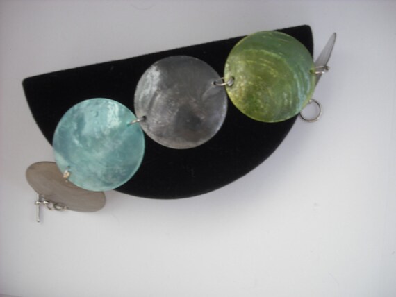 Round Multicolor Shell Bracelet