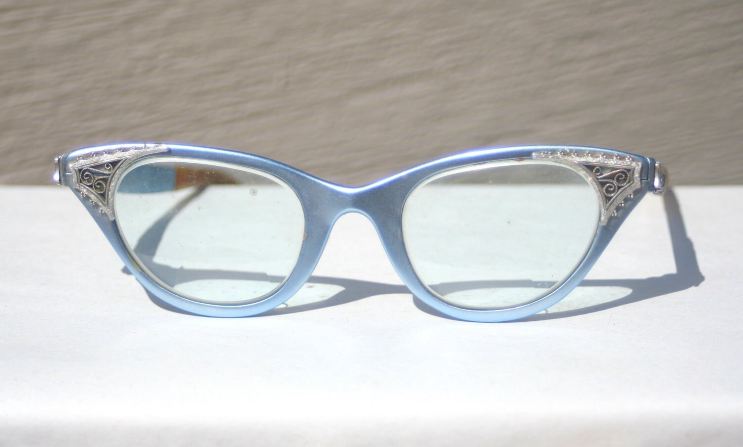 Tura Blue Cat Eye 1950's Eyeglasses Silver Filigree Aluminum Decoration Mint Designer