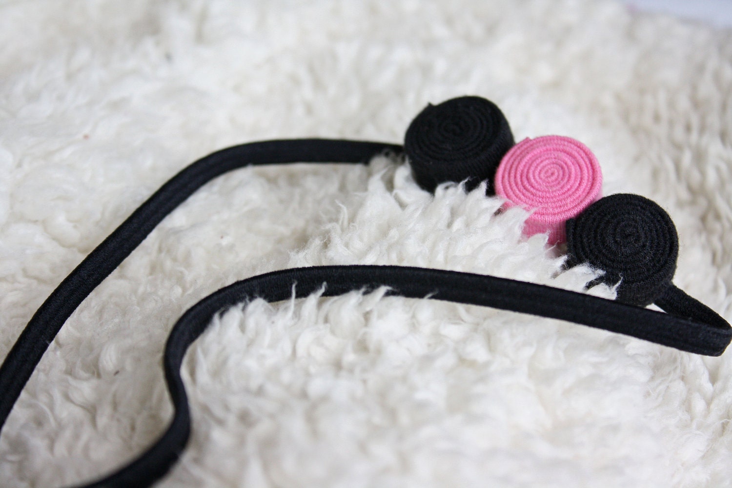 Three-in-a-Row Headband : Black/Pink