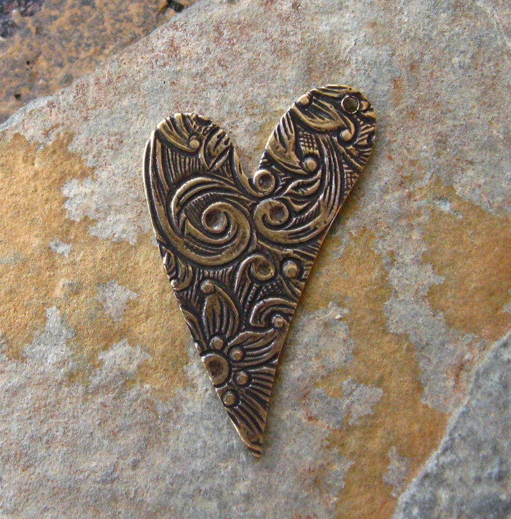 2 Antique Gold Floral Engraved Heart Drop Right Facing - Trinity Brass Co. LOW SHIPPING