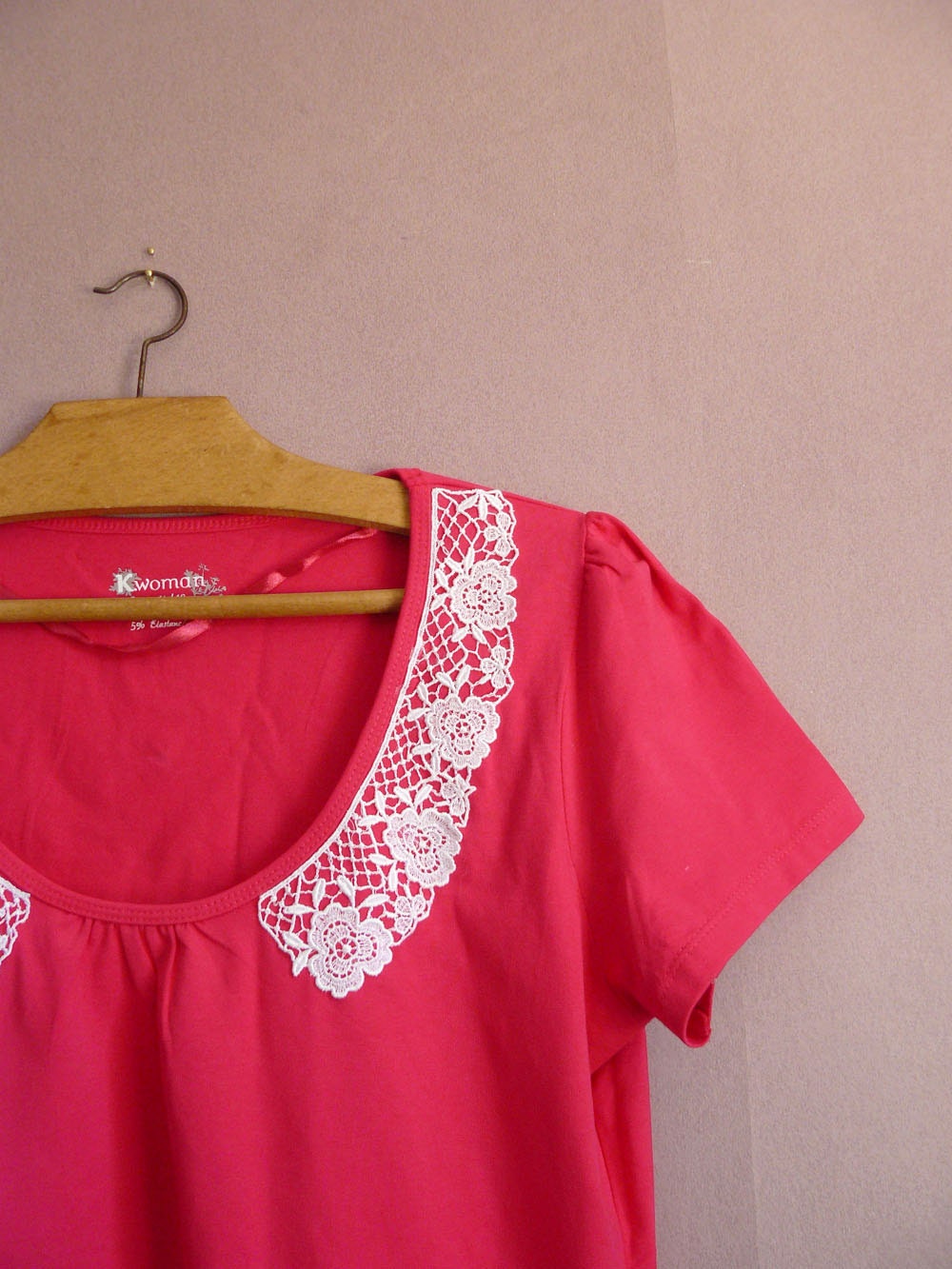 EMBRASSEZ MOI blouse in raspberry pink size S, M, L or XL