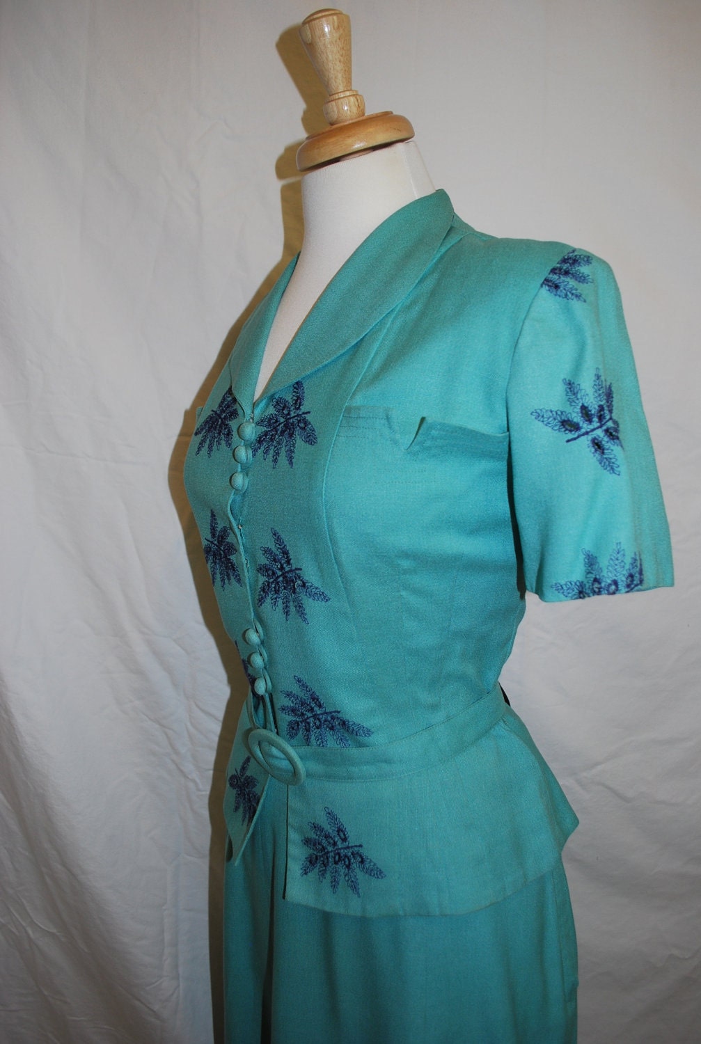 Vintage 1940's Teal Embroidered Two Piece Suit