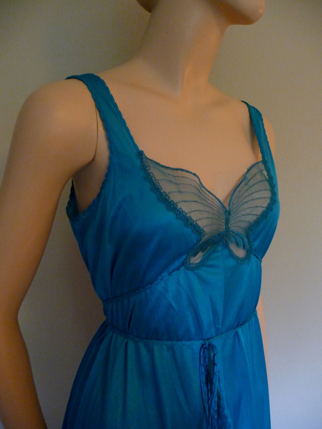 vintage butterfly nightgown turquoise (etsy)
