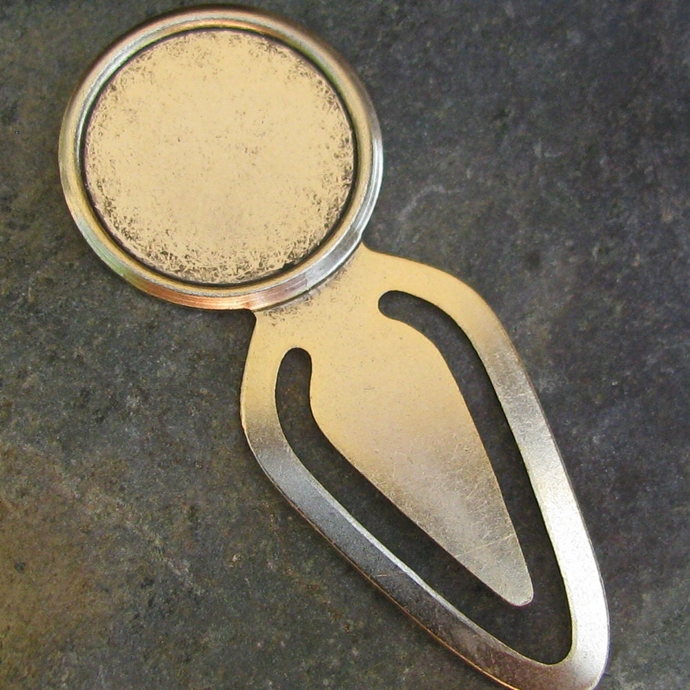 24 Antique Gold Bookmark Frame Jewelry Findings 236