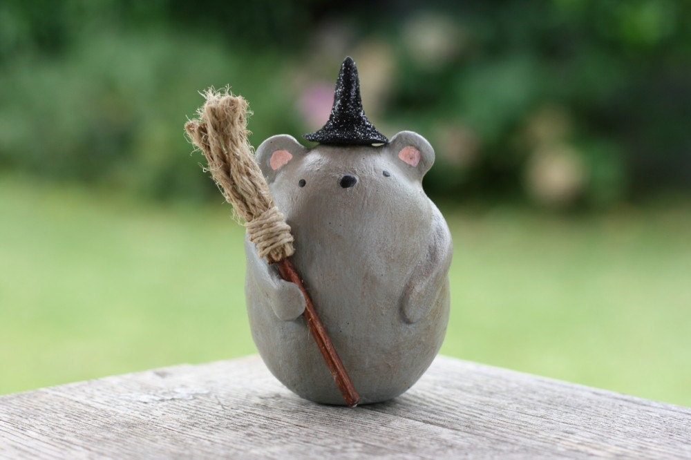Wendy the Witch Mouse