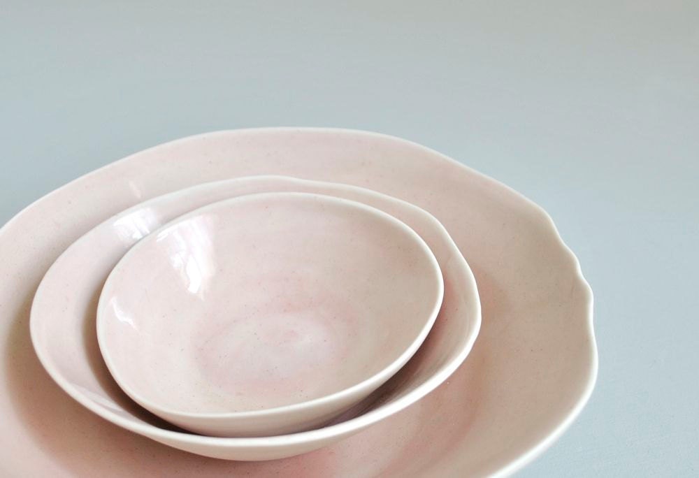 Porcelain Platter Bowls Set of Three in White and Pale Pink