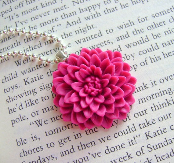Mum Flower Necklace- Deep Pink Magenta