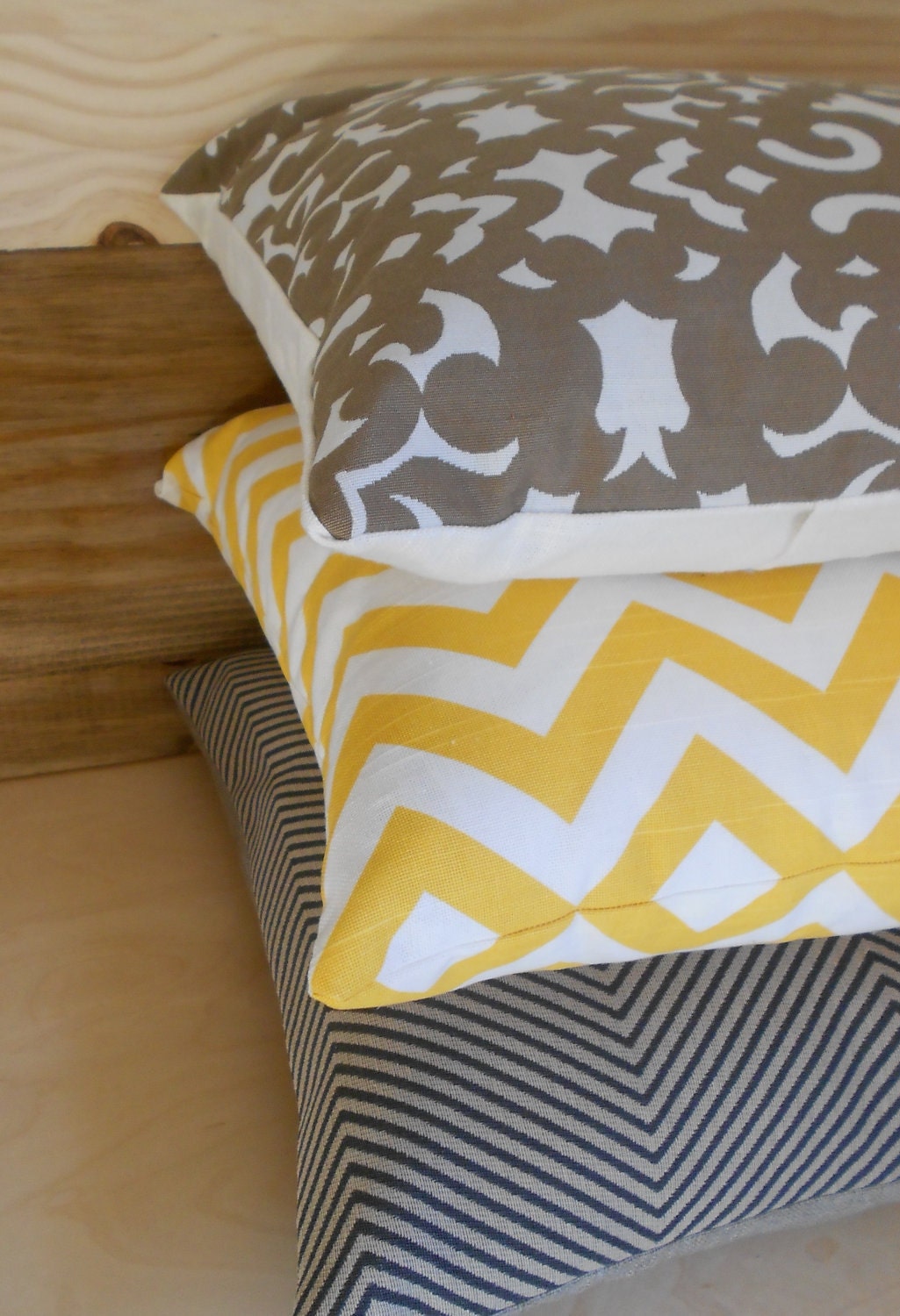 Yellow and ivory zig zag chevron pattern decorative pillow cover