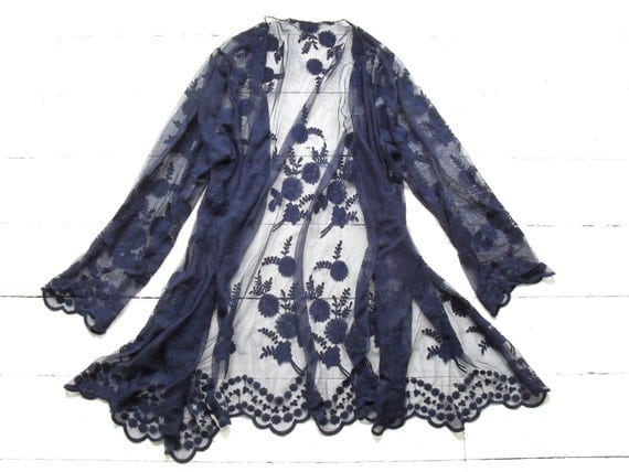 Vintage kimono lace scallop coat jacket .. One size ... Blue embroidery flower