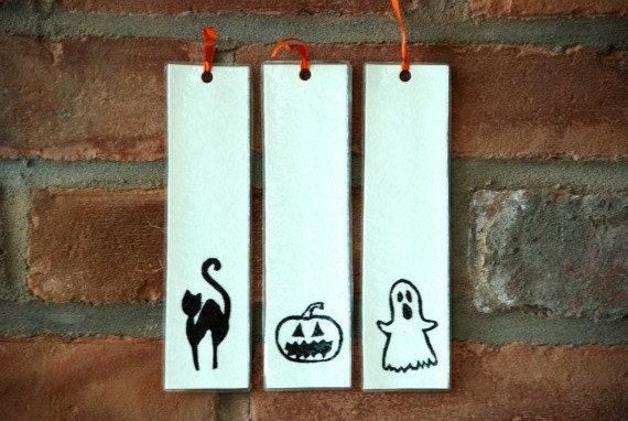 Halloween bookmark trio, spooky, paper, ghost, black cat, pumpkin, jack'o lantern, stamped, page marker, orange and black
