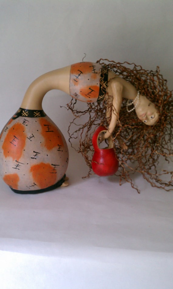 Gourd Lady with sea grass hair