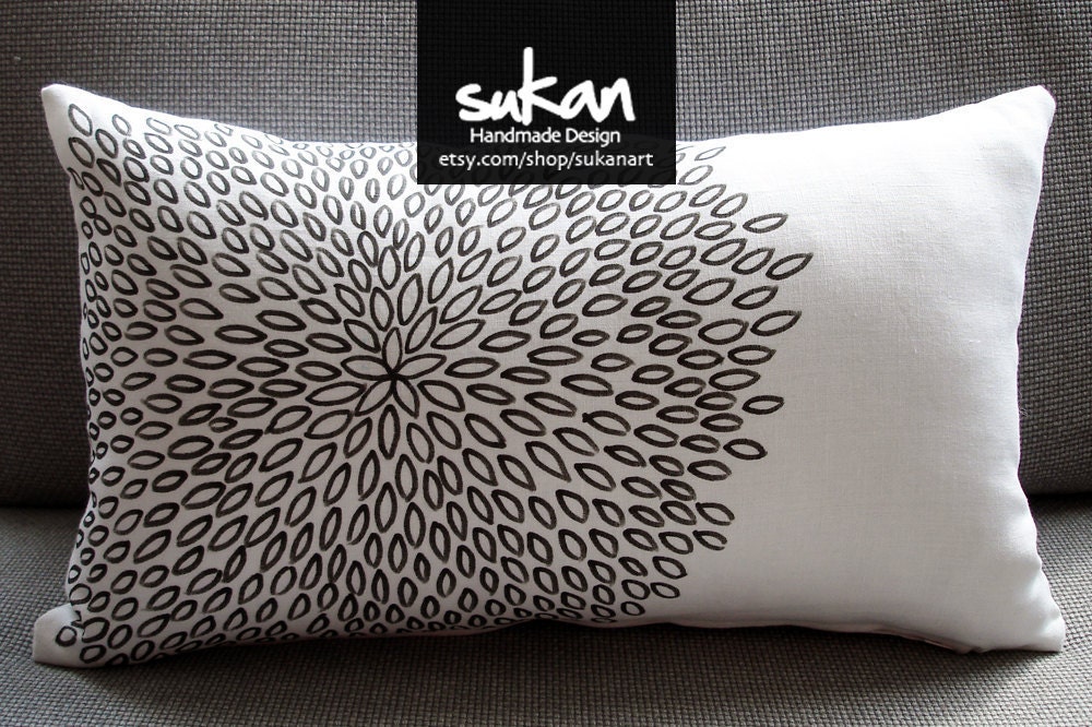 Sukan / Original Pen Hand Drawing Pillow Cover - 12x20
