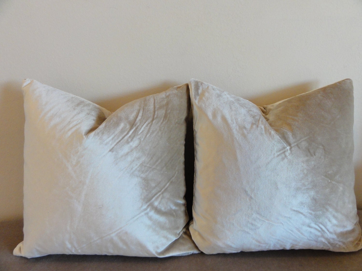 Beautiful custom pillows   silk, velvet  in silver , gold  colour