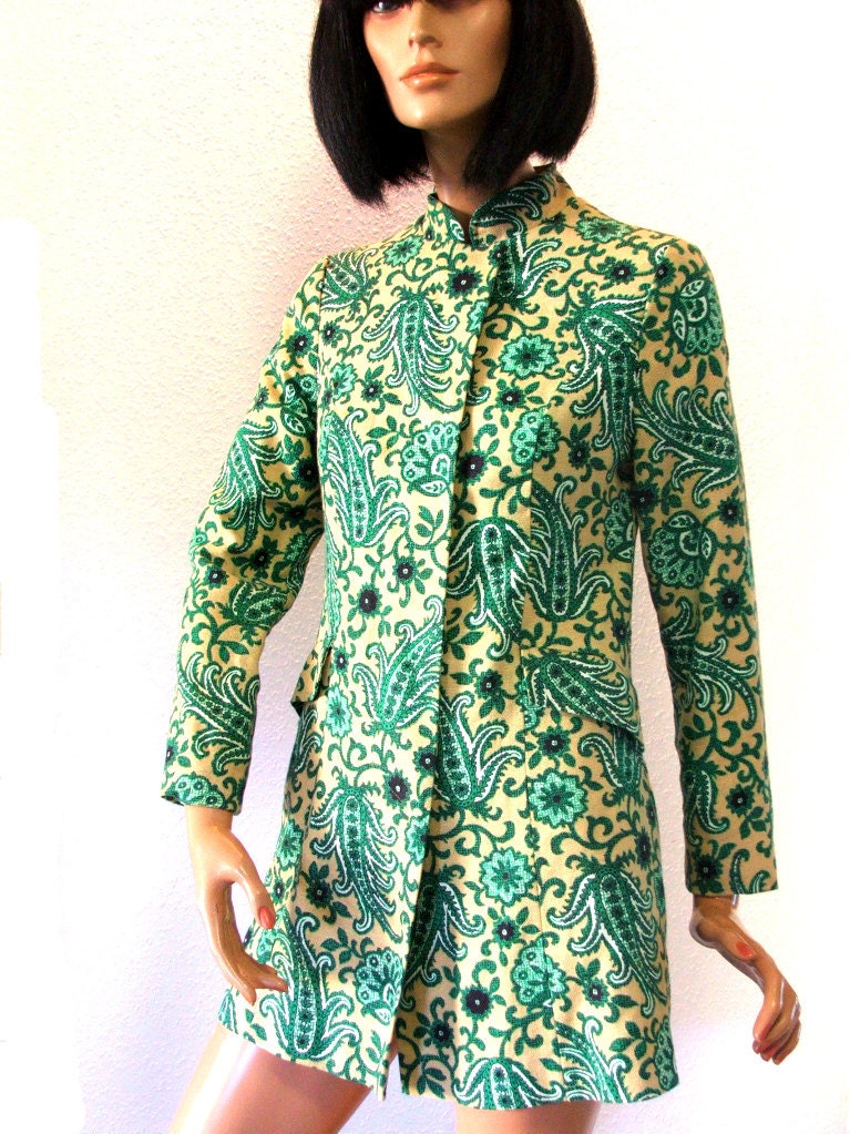 Orig 60s Sgt Pepper psychedelic Nehru coat jacket. Boutique label. Size Medium.