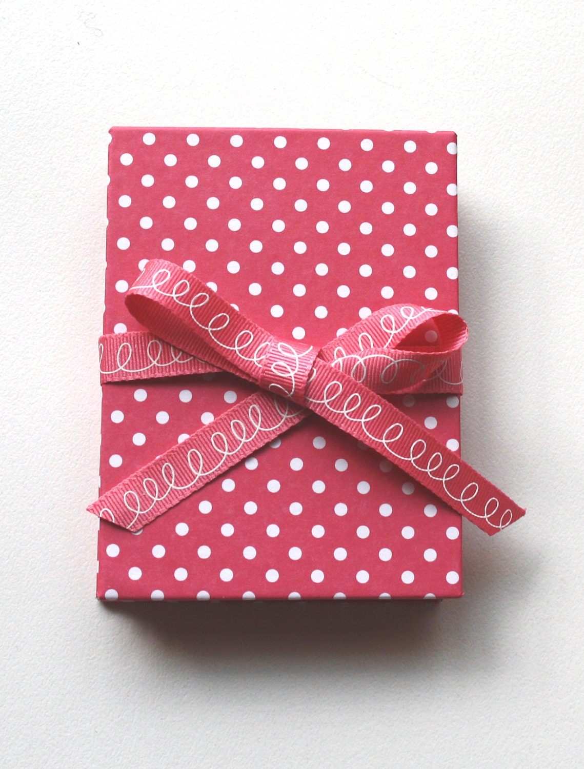 BRAG Book  - Photo album -  Accordion - Mini wallet size  - Hot pink with white polka dots