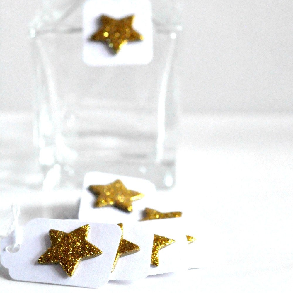 12 Gold Glitter Star Mini Tags Threaded White