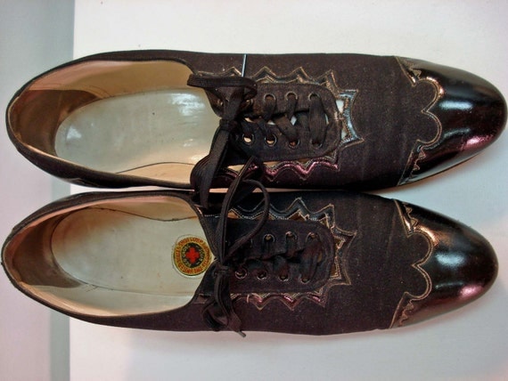 1930s Black Patent Leather and Canvas Walking Shoes RED CROSS CLASSIC Brogues Oxfords