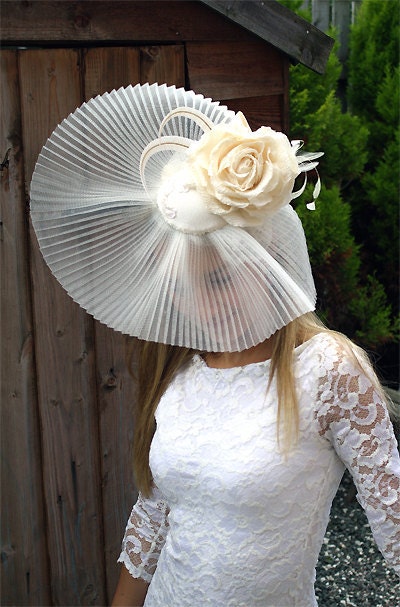 MISTRESS Vintage inspired bridal hat headdress WEDDING fascinator