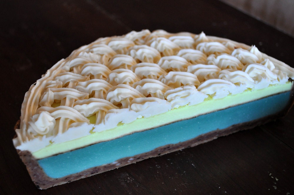 Lemon & Green Tee Cold Processed Artisan Pie Soap