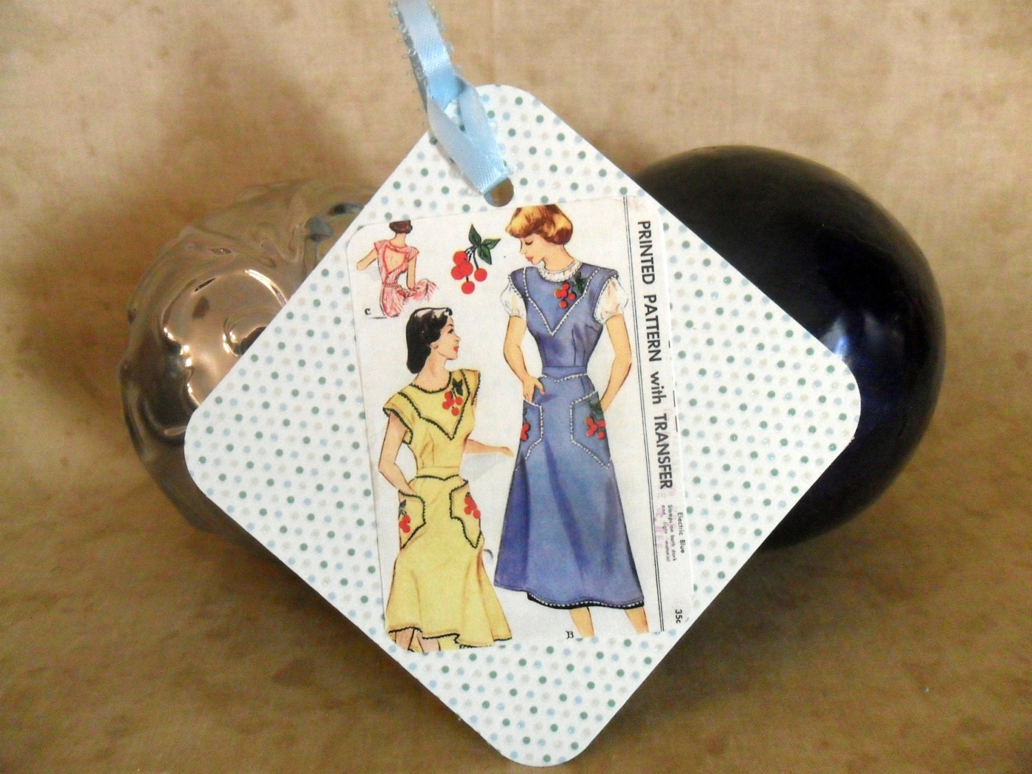 Gift Tags Vintage Apron Pattern Covers Polka Dots Mom Mother's Day-SALE