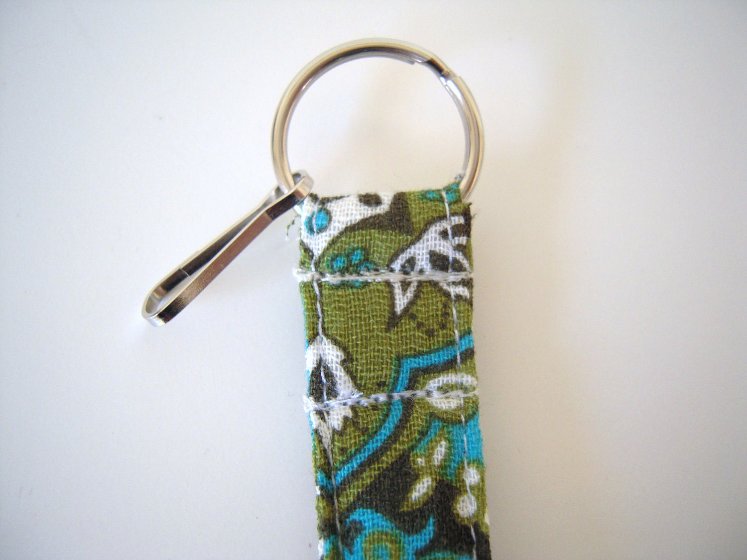 Keychain/Green Flower/Around 7"