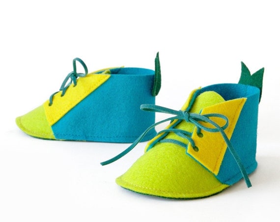 Baby boys shoes turquoise blue & green pure wool felt booties, newborn baby gift crib shoes, house slippers