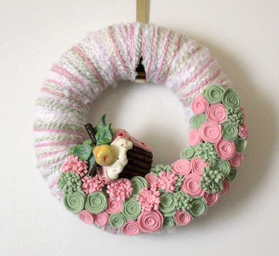Holiday Sugarplum Wreath, Pink and Green Yarn and Felt - 12 inch size
