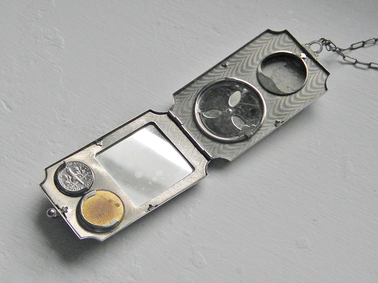 Victorian Silver Dance Coin Compact Purse, 1900 - 1920