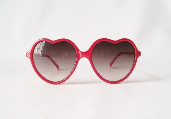 red heart sunglasses heart shaped frames in cherry red smoke gray charcoal gradient lenses trendy fashion designer styles for her