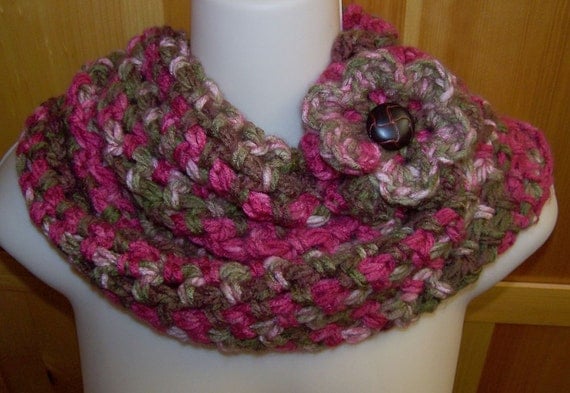 Cranberry Mobius Cowl Eternity Chunky Scarf Circle Loop Eternity Infinity