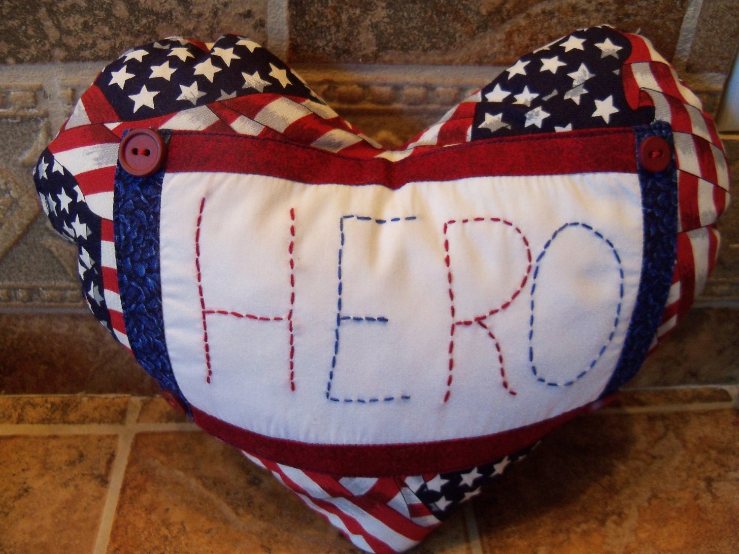 VETERAN'S DAY/Patriotic "Hero" Pillow