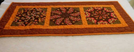 Handcrafted Cotton Fabric Table Runner Octagon Kaleidoscope