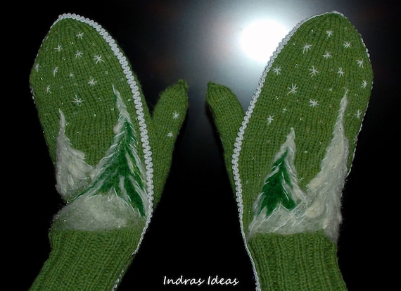Green winter style mittens - warm and beautiful