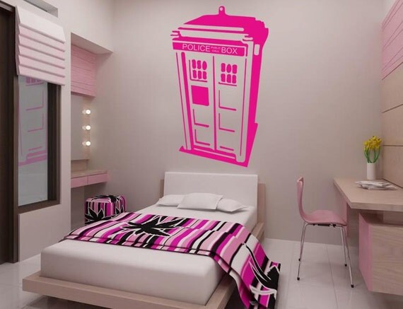 Dr Who - Tardis - Personalised with a name of your choice - Children's Wall Decal Sticker - Large