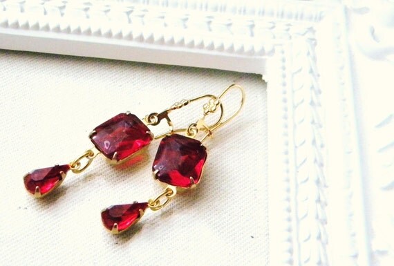 Vintage Ruby Red Rhinestone Earrings Bridal Wedding Jewelry